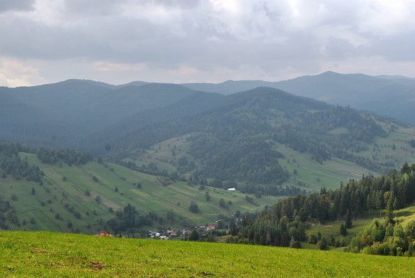 213_Výhled z Kubowa Wirchu v Pojaně Mikuli